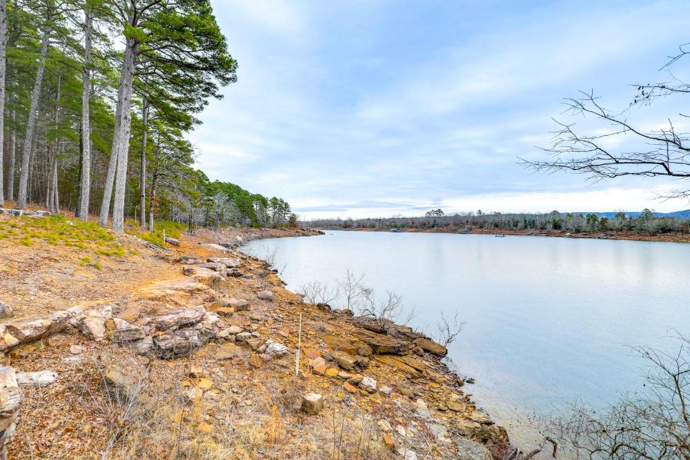 Deck and Fire Pit Waterfront Cabin in Greers Ferry!